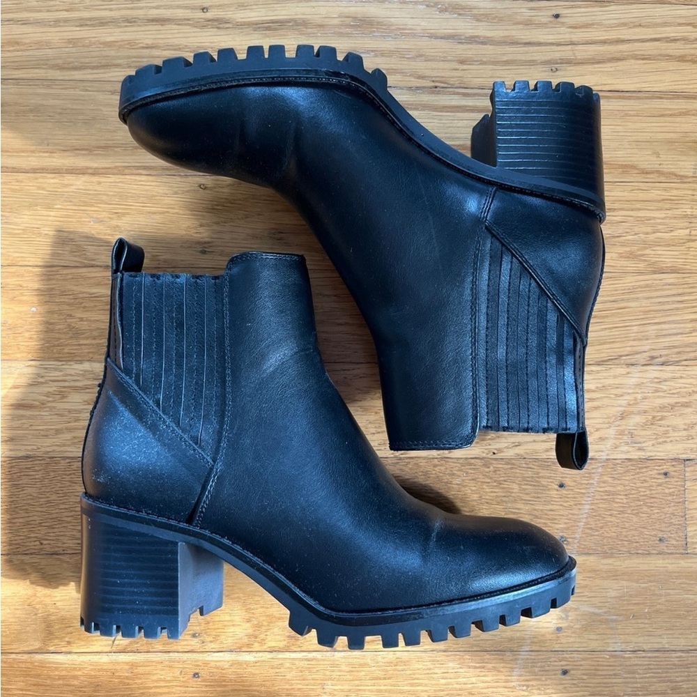 ZARA Lug Sole Chelsea Boot